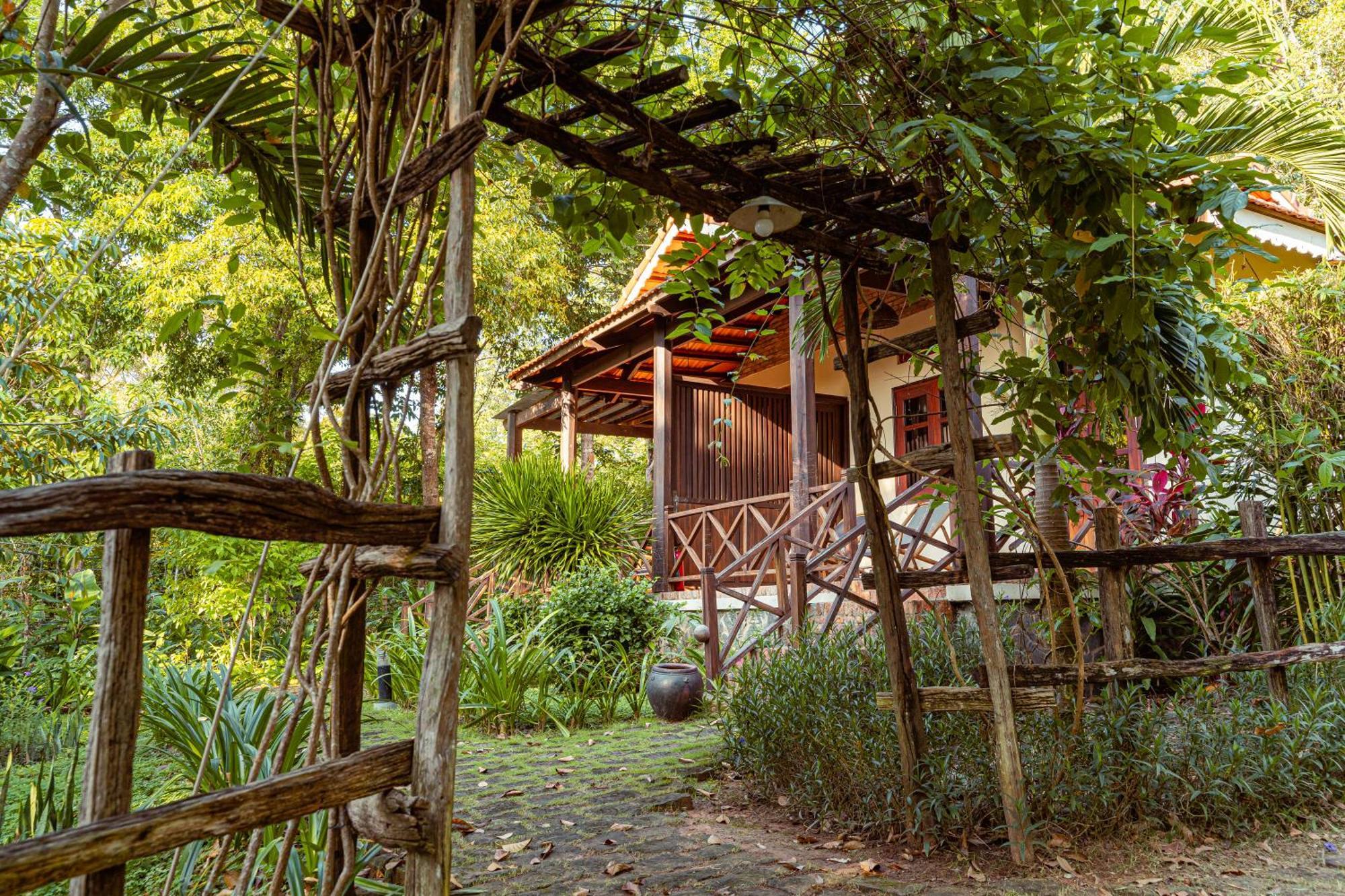 Phu Quoc Eco Beach Resort Bagian luar foto